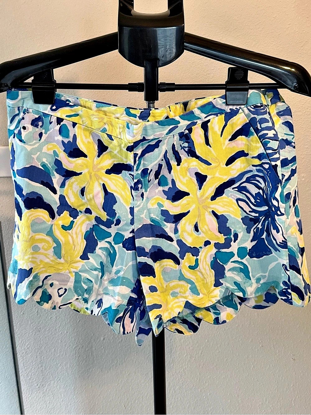 Lilly Pulitzer Buttercup Short Abstract Floral High Waist Shorts Size 10